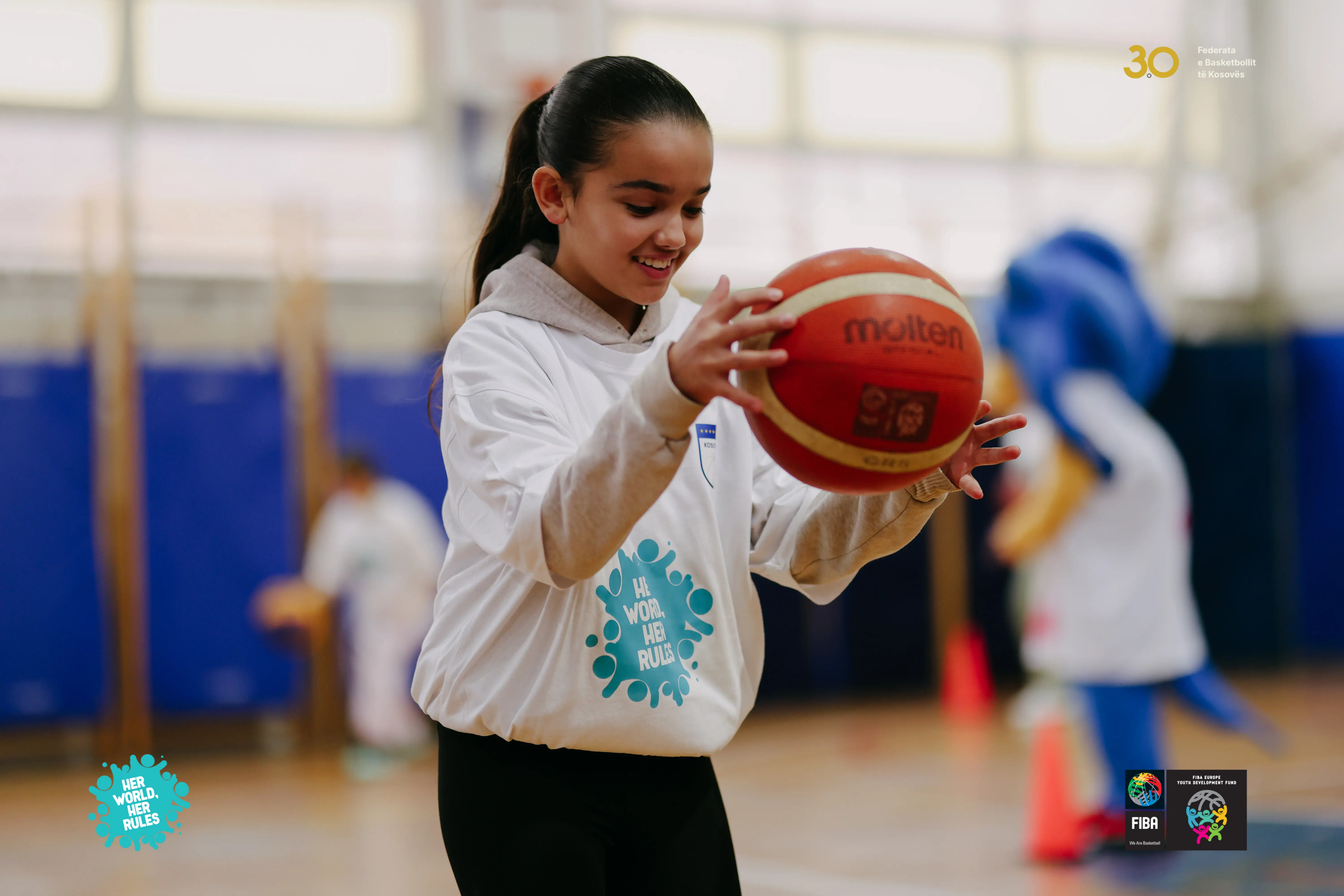 Më shumë se 100 vajza në eventin e “Her World, Her Rules” në Istog 